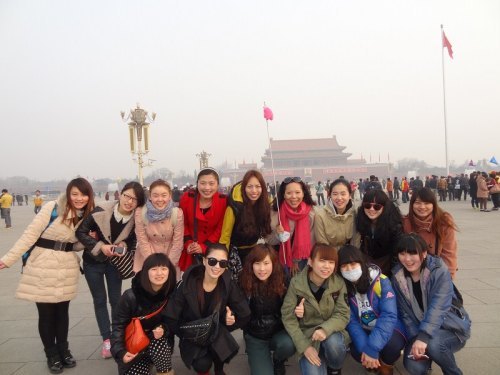 美术学院学生赴北京国际展览中心参观实习