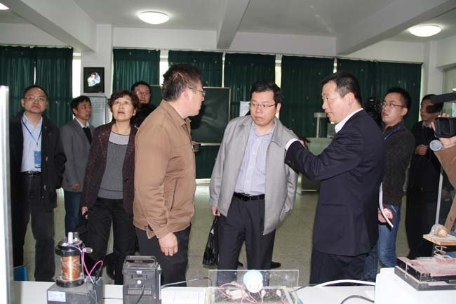 ���ƽ�ѧ�������ר����ݰ������ѧԺ��չ����