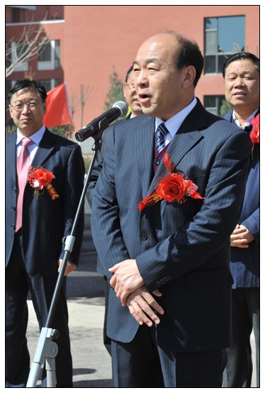 ����ѧԺ����У��������¡�ؾ�������ʦ����ס��ʽ