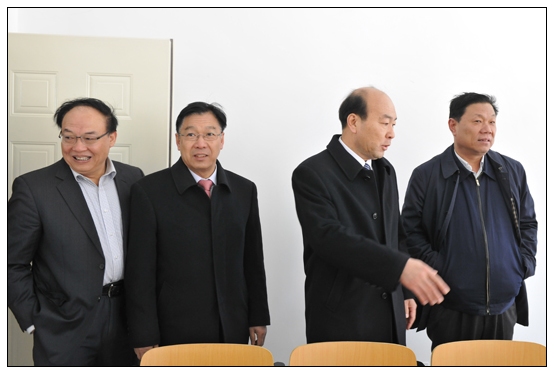 ����ѧԺ����У��������¡�ؾ�������ʦ����ס��ʽ