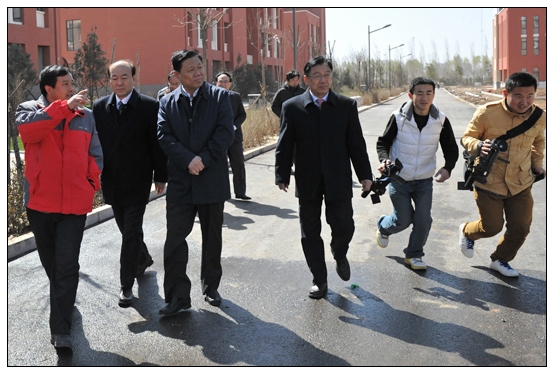 ����ѧԺ����У��������¡�ؾ�������ʦ����ס��ʽ