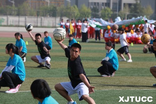 西安交通大学城市学院第五届运动会隆重开幕