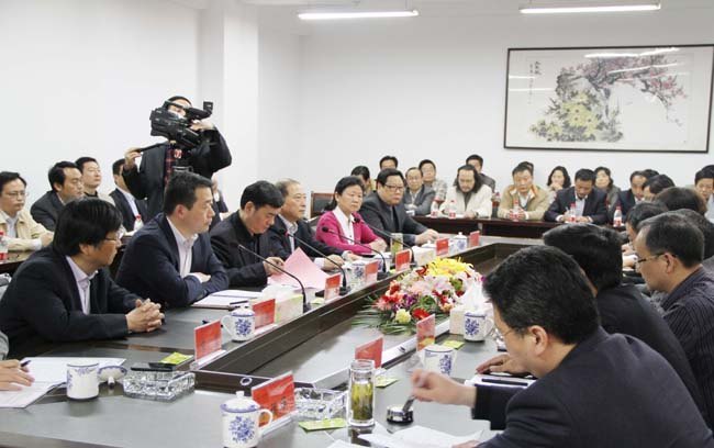 本科教学审核评估专家组总结反馈会顺利召开