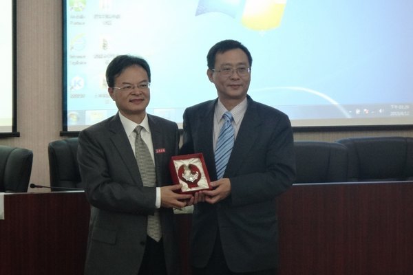 闽台高校应用型本科教材编写组访问台湾中国科技大学