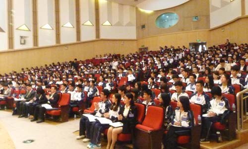 双代会:推进共青团事业 为学校发展作出新贡献