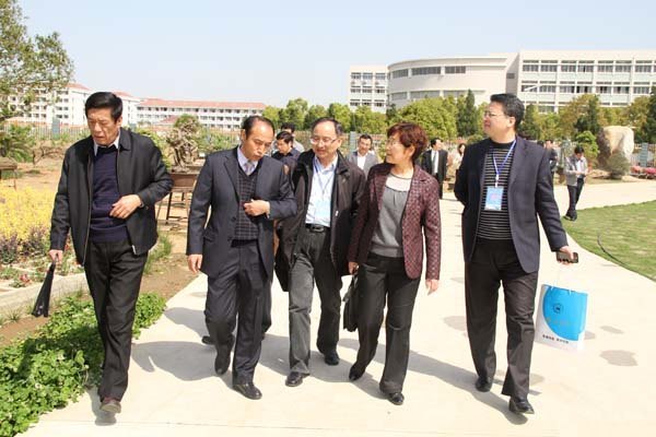 ��ҵ���� �Ͻ���Ч---���ƽ�ѧ�������ר����ݰУ����Ѳ��