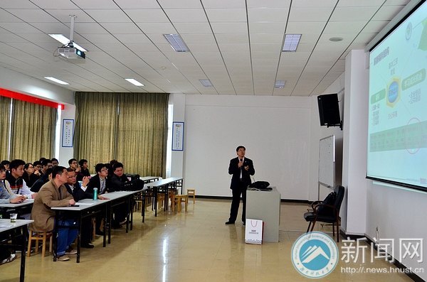 江苏昆山花桥经济开发区来校举行专场招聘会暨合作洽谈会