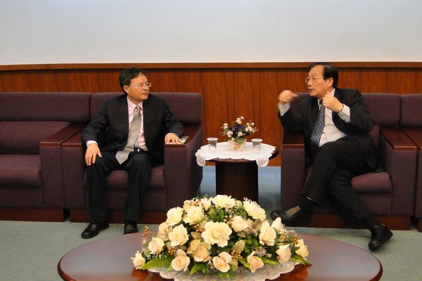 ̨УӦͱƽ̲ıдֶӷ̨У