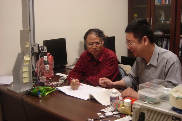 ̨УӦͱƽ̲ıдֶӷ̨У