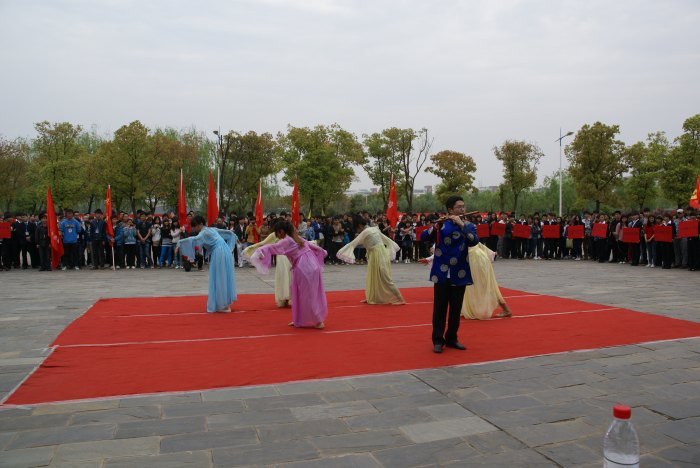 第四届南昌高校书画创作艺术节在南昌工学院盛大开幕