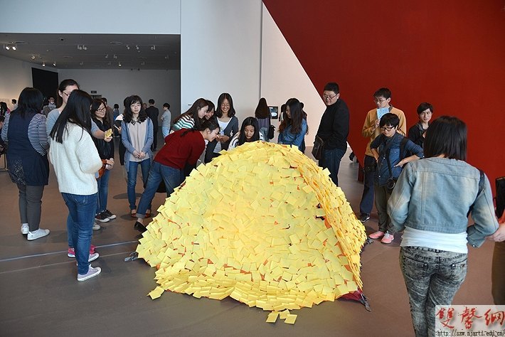 美术馆举办“AMNUA国际诗歌集成2013”活动