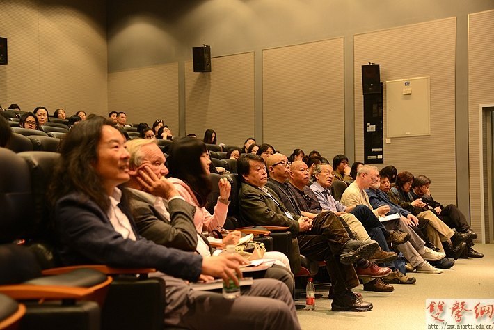 美术馆举办“AMNUA国际诗歌集成2013”活动