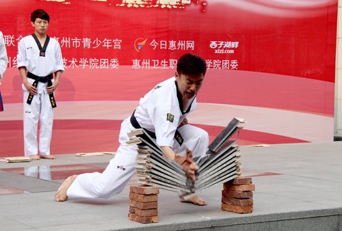 �ഺ���������̨   2013�ꡰ���������Ļ����껪��