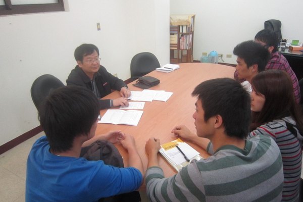 闽台高校应用型本科教材合作编写工作进展顺利