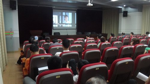 体育学系召开教职工大会宣传贯彻学校三届四次双代会精神