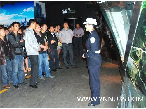 ����ʦ����ѧ��ѧԺ��֯ʦ�����е�·��ȫ����ѧϰ