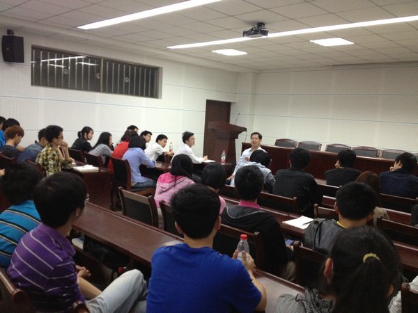 �����Ľ����뻯ҩѧ�������