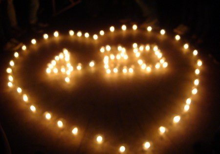 台州学院志愿者自发组织开展“雅安平安”祈福活动