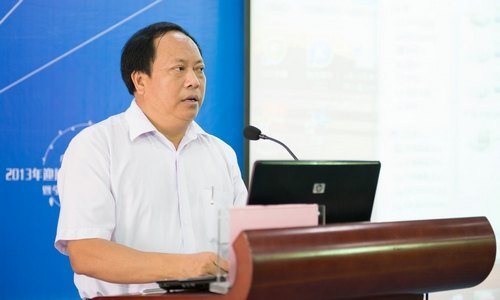 2013ӭ�Ӵ�����ʱ���������ֻ���ʡ�����ѧ�����鳤��ϯ���ڻ���ѧԺ����