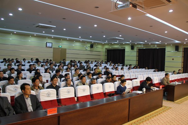 皖西学院召开校级领导班子和领导干部2012年度考核工作会议