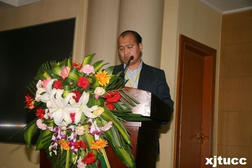 ������ͨ��ѧ����ѧԺ�ɹ��ٰ��׽�ȫ������ѧԺְҵ��չ������̳