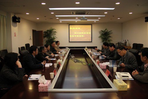 �������쵼��УǢ̸����