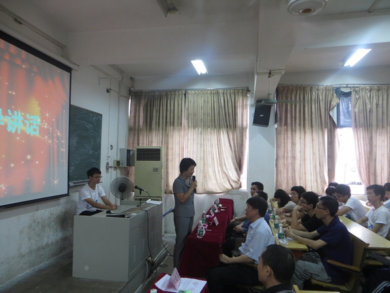 ��ѧѧԺ�ٰ�2013�ꡰ���Ĺ�� ���ɳ����ذ����ض�ͯ���Ա־Ը����ѵ