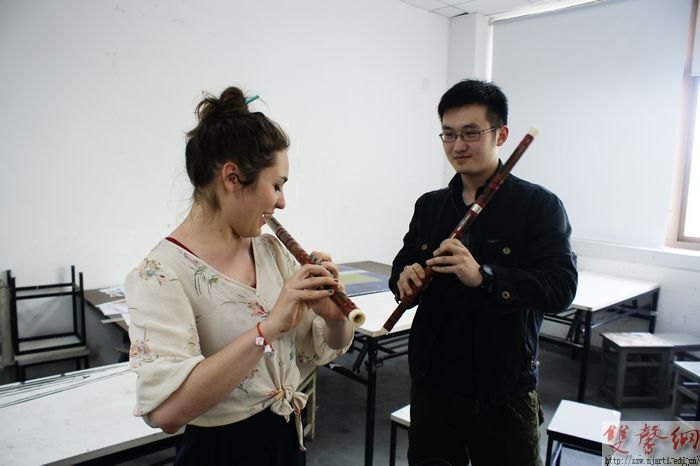 ���ѧԺ�뷨�������ߵ�����ѧԺ�ٰ�����ڡ�ϰ���á�������