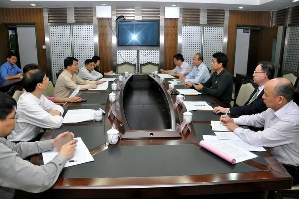 ʡ�������쵼��У����