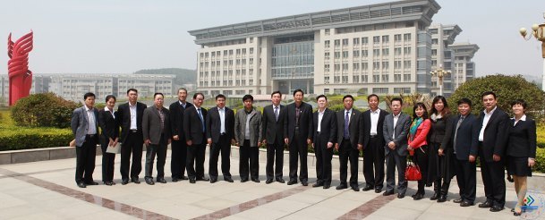 济南大学与阳光华沃控股集团战略合作对接会举行