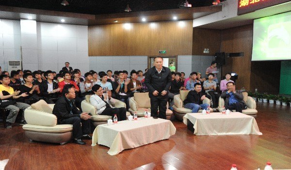 湖北省大学生创业沙龙活动在湖北工业大学举行
