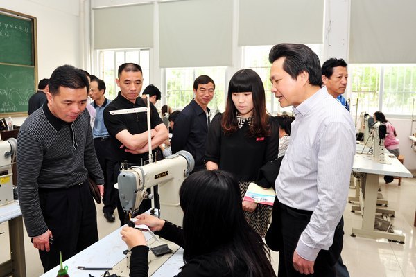 иأС־ֳ߼ѧУУιۿ