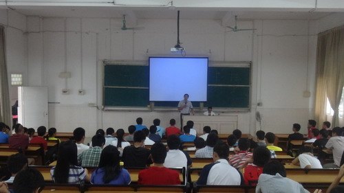 体育学系举办大学生礼仪主题教育讲座