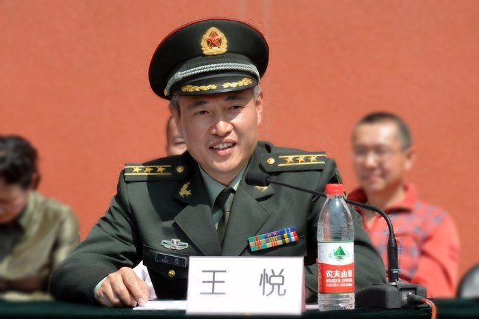 南京艺术学院召开2012级新生军训成果汇报表演暨表彰大会