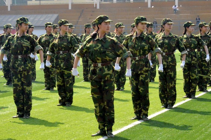 南京艺术学院召开2012级新生军训成果汇报表演暨表彰大会