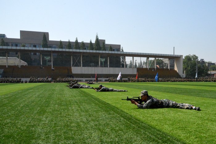 南京艺术学院召开2012级新生军训成果汇报表演暨表彰大会