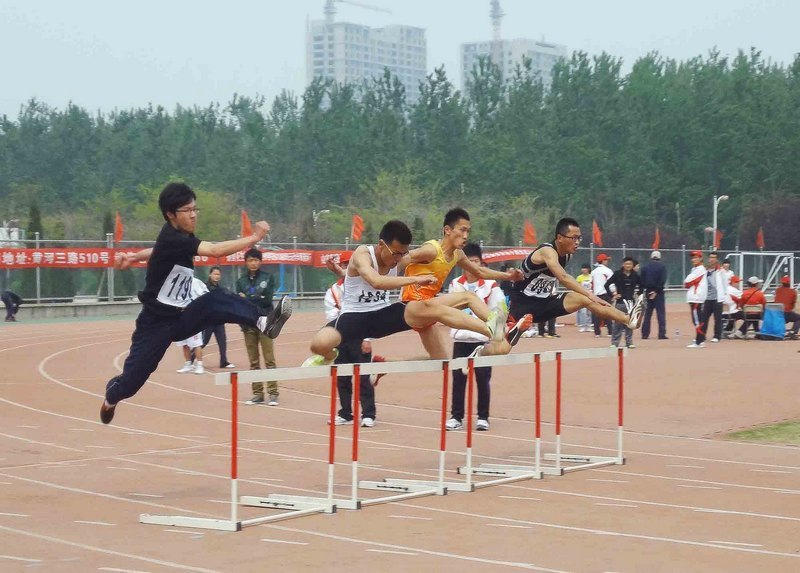 滨州学院第九届田径运动会隆重举行