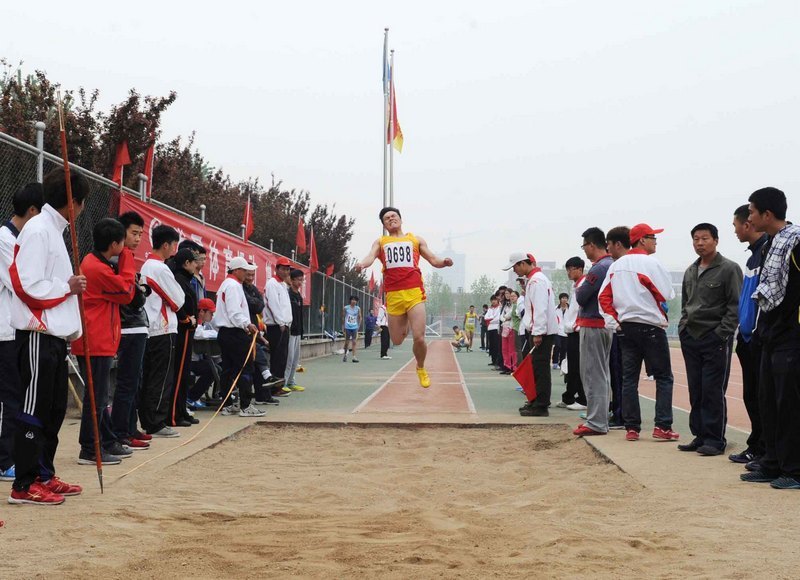 滨州学院第九届田径运动会隆重举行