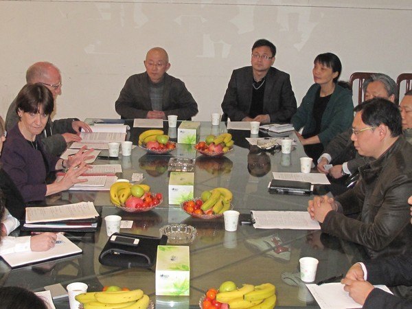 英国德蒙福特大学评估代表团访问武汉工程大学