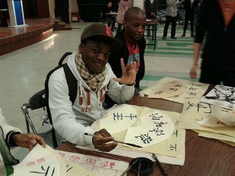 能机学院“汉字桥”项目组开展“祈福雅安”主题活动