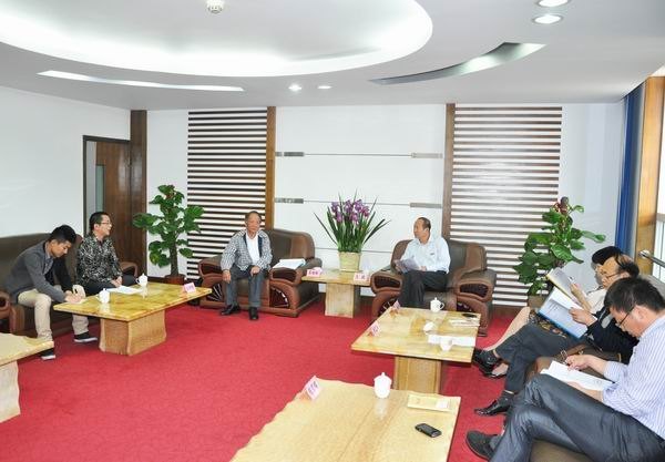 福州校友会苏绍彬秘书长一行回访母校