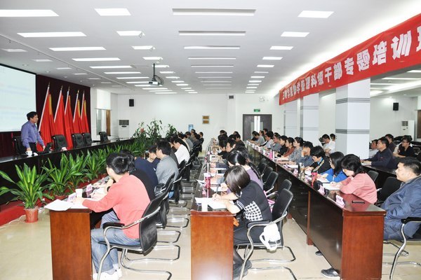 ����ũ�ִ�ѧУ���������׺���У�ڿ�