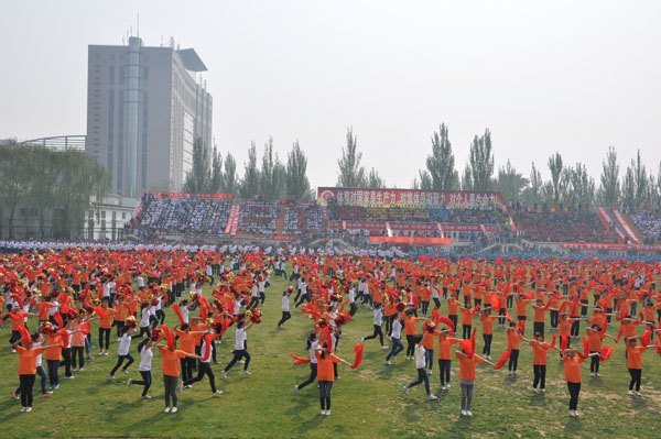 第35届学生春季运动会圆满落幕