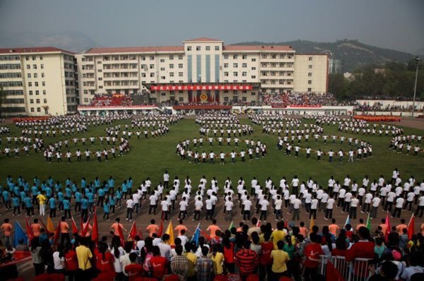第35届学生春季运动会圆满落幕