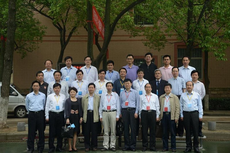 住建部高等教育土木工程专业评估专家组进校视察