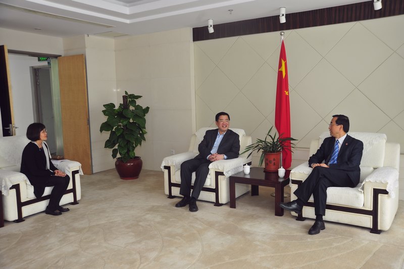 上海交通大学校长张杰来校作党委中心组学习辅导报告