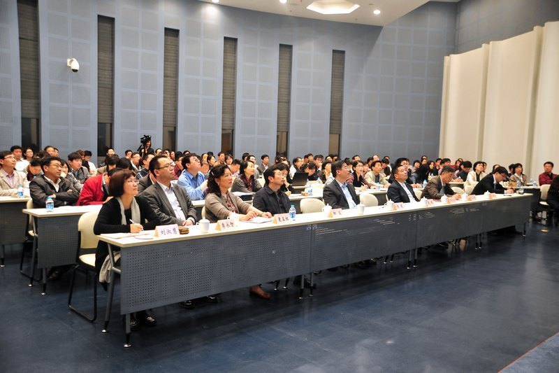 上海交通大学校长张杰来校作党委中心组学习辅导报告