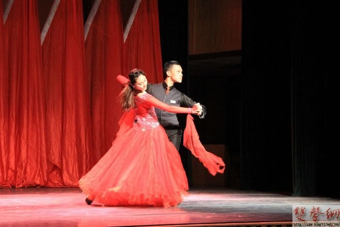 �Ͼ�����ѧԺ���С����ġ����ô���ߡ��й���&nbsp;�����顱ר�������ݳ�