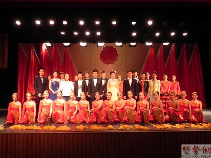 �Ͼ�����ѧԺ���С����ġ����ô���ߡ��й���&nbsp;�����顱ר�������ݳ�