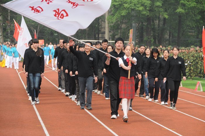 2013��У�ﾶ�˶�����Ӱ����(�������¡���)